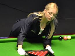 Imagen de una árbitro de snooker